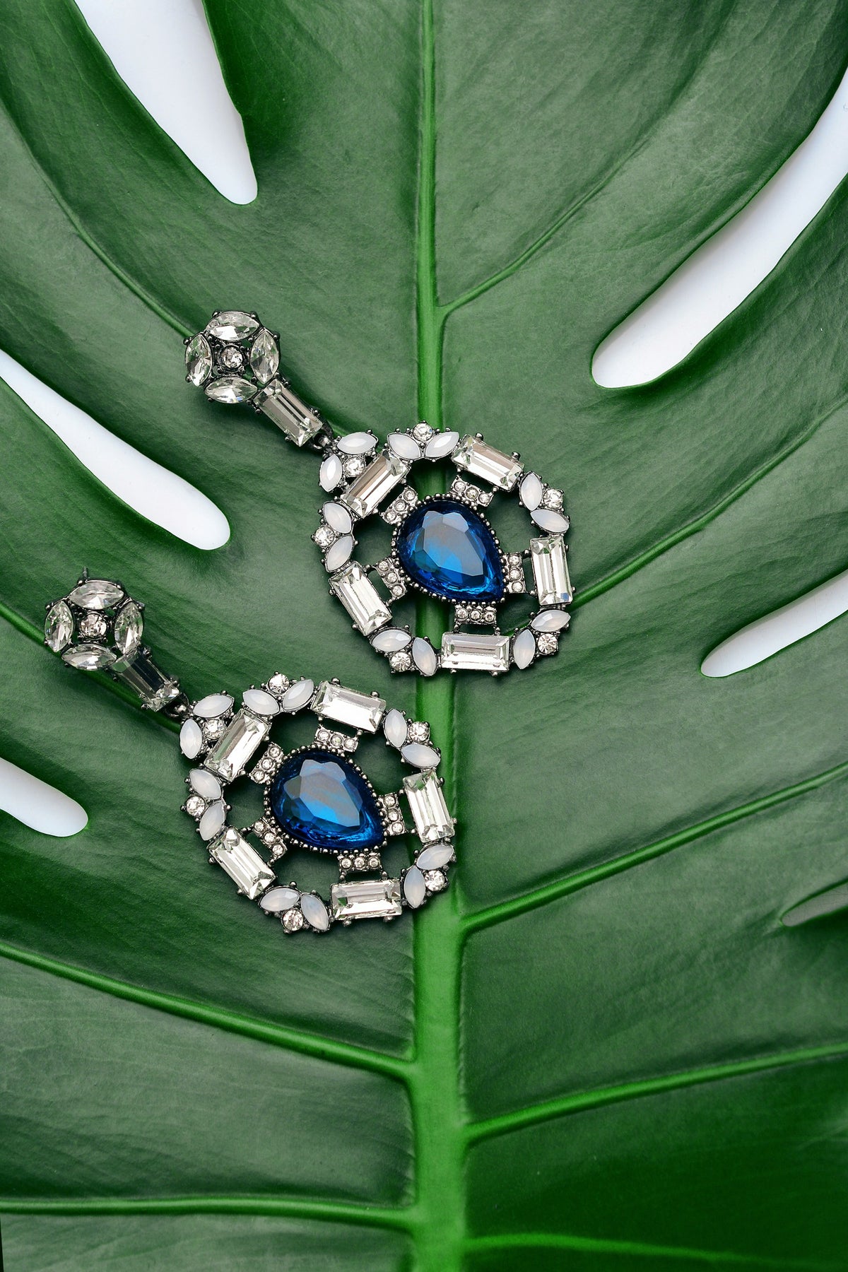 Gold and silver-tone fashion jewellery comparison