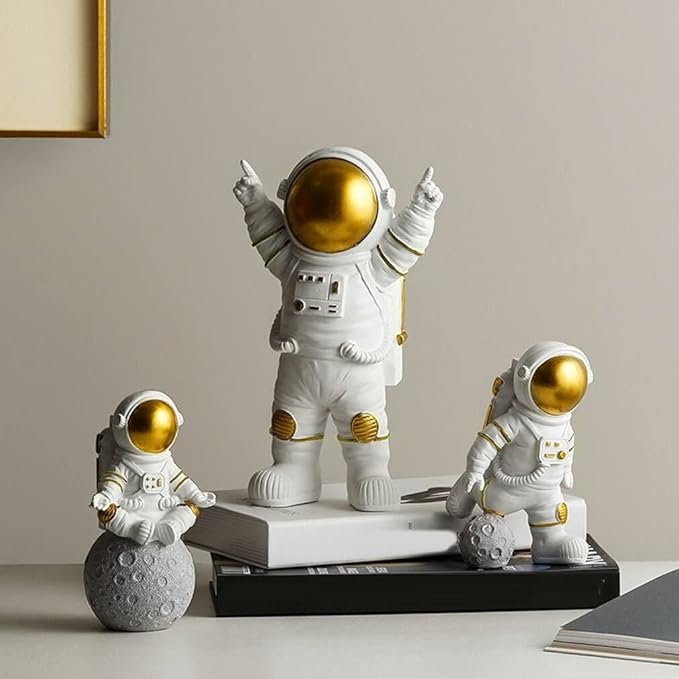 Resin Astronaut Spaceman Statue Ornament Home Office Desktop Figurine Decors - product photo 6